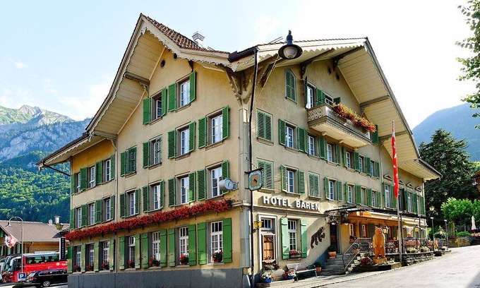 Wilderswil Hotel | Hotel ∙ 1 guest