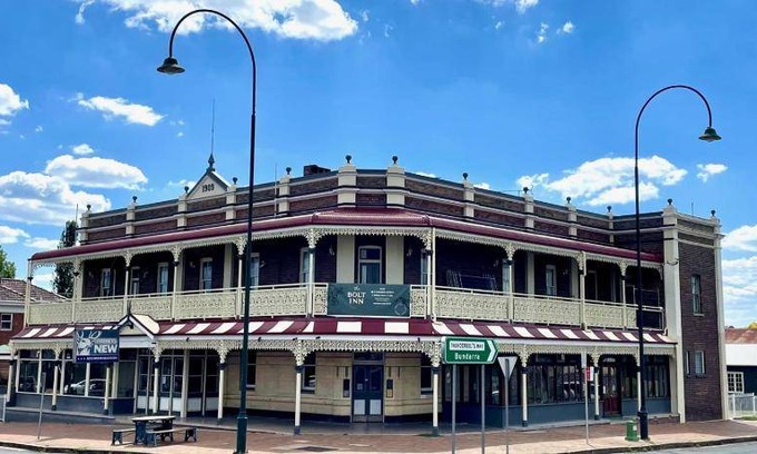 Uralla Hotel | Hotel ∙ 2 bedrooms ∙ 4 guests