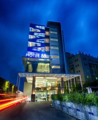 Bandung Hotel | Hotel 88 Kopo Bandung By WH