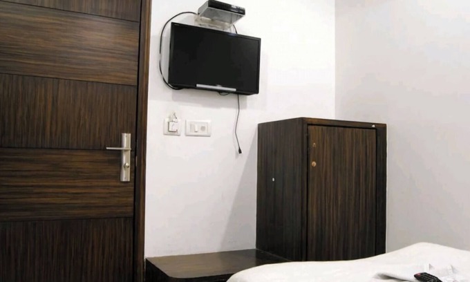 Motia Khan Hotel | Hotel A10 International Near New Delhi Railway Station