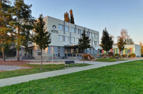 Benatky nad Jizerou Hotel | Hotel Bílý Páv