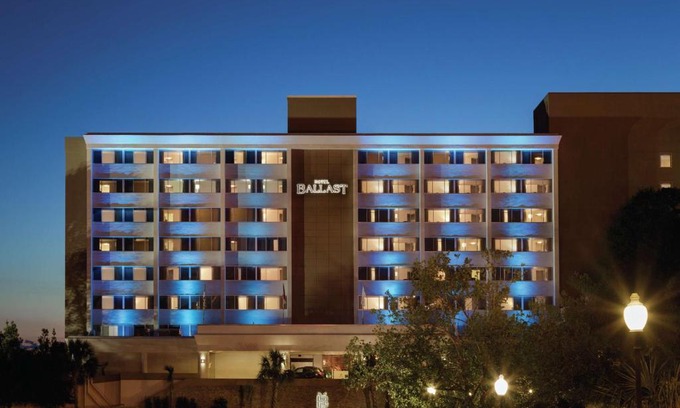 Downtown Wilmington Hotel | Hotel Ballast Wilmington, Tapestry Collection by Hilton
