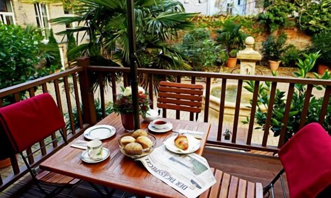 Mitte Hotel | Hotel & Boardinghouse Garden Living