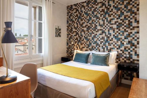 Les Arceaux Hotel | Hotel des Arceaux