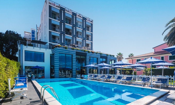 Marina di Massa Hotel | Hotel Excelsior