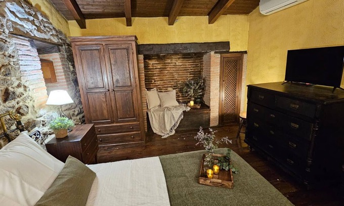 Ledesma Apartment | Hotel La Clerecía de Ledesma - Habitación Cuádruple