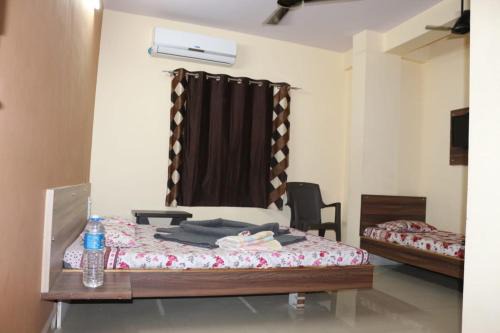 Somnath Hotel | Hotel Laxmi Sadan