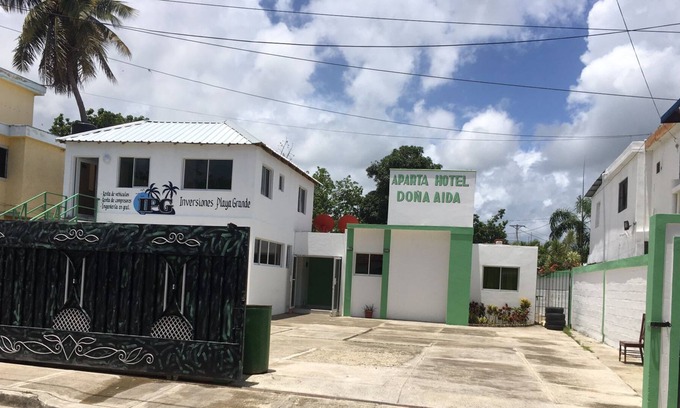 Barrio El Hospital House | Hotel located minutes walking distance from the beach.