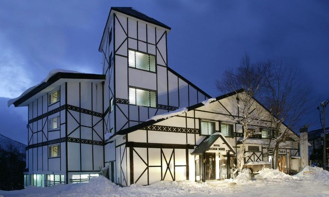 Madarao Mountain Resort Hotel | Hotel Madam Mirei