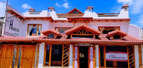 Latacunga Hotel | Hotel Maderanegra By Huasicama