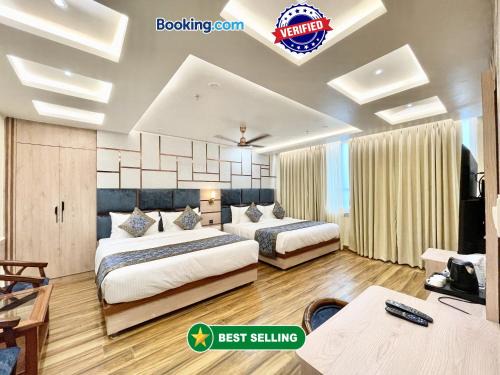 Varanasi Hotel | HOTEL MANTAVYA ! VARANASI होटल मंताव्या, ஹோட்டல் மந்தாவ்யா, హోటల్ మంటావ్యాFully Air-Conditioned hotel with wi-fi & Parking availability, near Kashi Vishwanath Temple, and Ganga ghat, Breakfast included, Best Hotel in Varanasi - 2