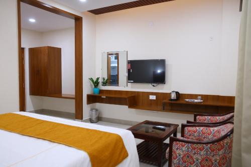 Tirupati Hotel | Hotel Nanda Mohan Residency
