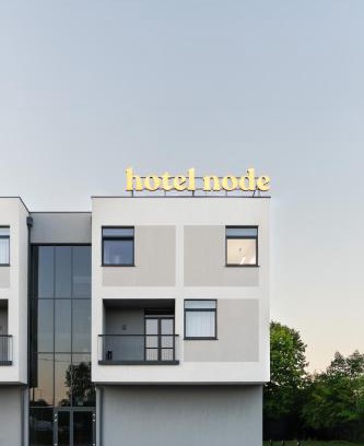 Swarzedz Hotel | Hotel Node