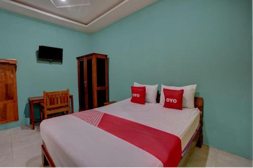 Bawean Island Hotel | Hotel O Sahabat Syariah Near Plasa Telkom Bawean