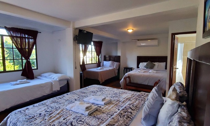 Concepcion de Ataco Hotel | Hotel & Restaurant Fleur de Lis