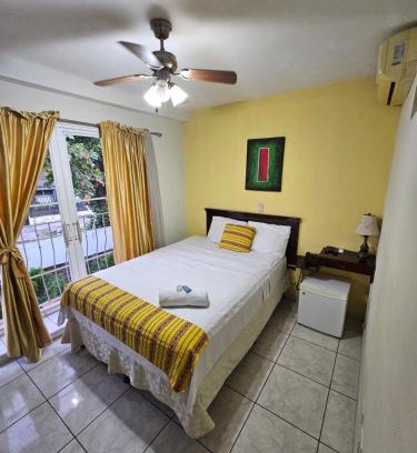 San Salvador Hotel | Hotel San Jose Hostal