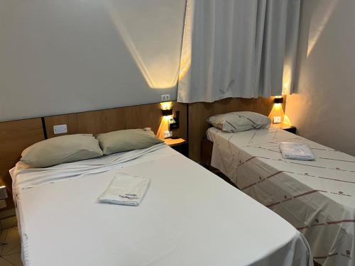 Santa Ifigenia Hotel | Hotel Tropicália próximo a 25 de março , Brás e Bom Retiro "Com estacionamento conveniado ao lado do hotel"