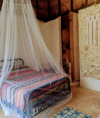 Izamal Hotel | Hotel y Museo Aldea Maya Toktli Orígenes - Casa Maya Del Toloque Coronado - Alberca, Wifi Starlink, Tour Museo