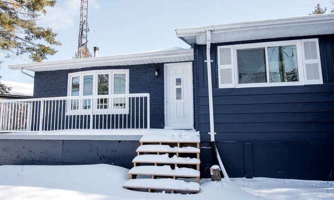 Fenelon Falls House | House ∙ 1 bedroom ∙ 8 guests