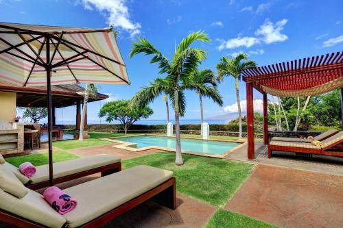 Historic Lahaina Front Street House | House ∙ 2 bedrooms ∙ 4 guests