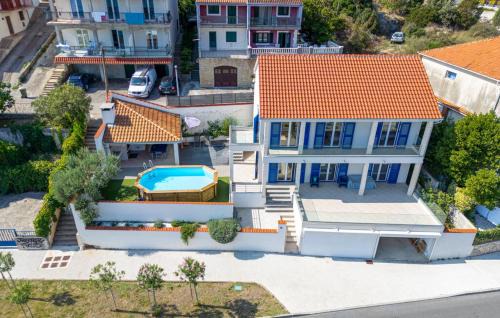 Marina House | House 25