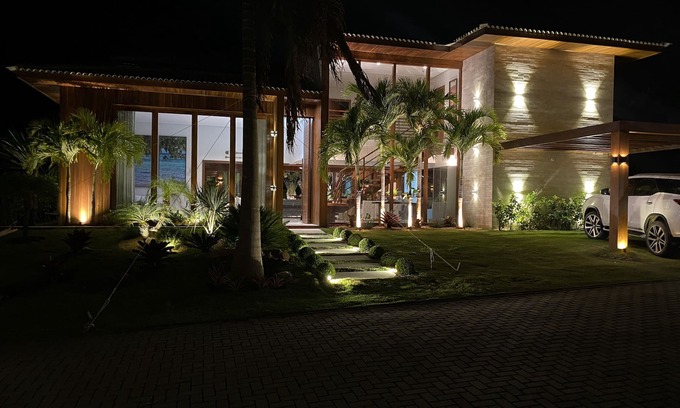 Praia do Forte House | House 4 Suites, High Luxury. in the newest condominium Praia do Forte