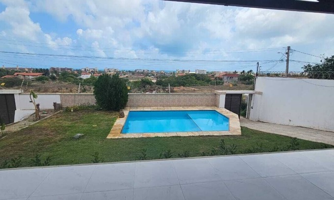 Porto das Dunas House | House with sea view for seasonal rental in Porto das Dunas