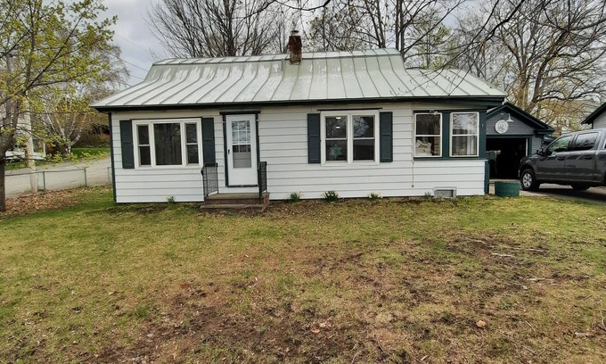 East Millinocket House | House close to Mt. Kathadin, Baxter State Park