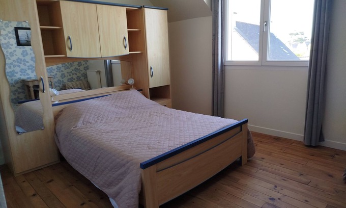 Saint-Lunaire House | House for 6 people, 500m from the beach and shops. Pets allowed.