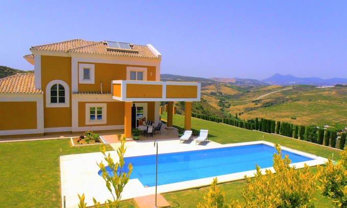 Alcorrin House | House for 8 guests with 370m² in Alcorrín (117665)