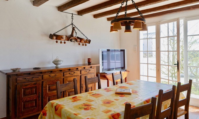 Noirmoutier-en-l'Ile Ski Chalet | House for 4 - Garden - 400m from Lutins beach