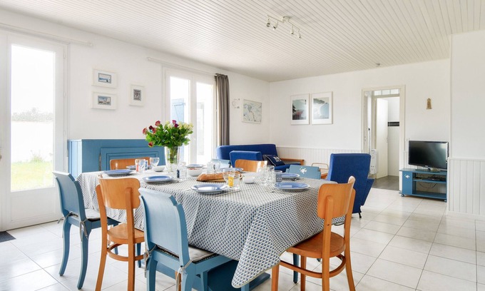 Noirmoutier-en-l'Ile Ski Chalet | House for 10 with garden in Noirmoutier