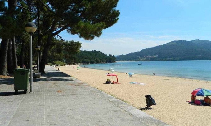 Outes Apartment | House for up to 12 persons next to Noia