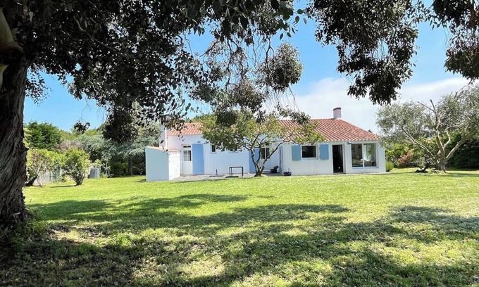 Ile d'Yeu House | House ile d'yeu sleeps 10 garden 1200 sqm
