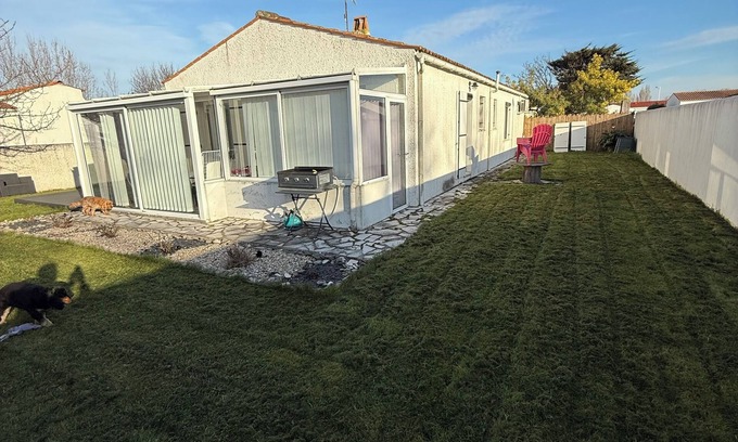 Le Chateau-d'Oleron House | House in chateau d'oleron near beach and center