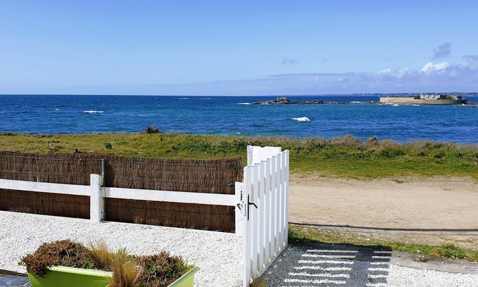 Le Fort Bloque House | House in front of sea, beach at 100 meters Calm