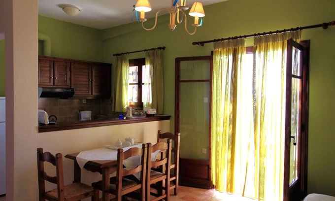Lefokastron Apartment | House in Lefokastro - in front of the beach + Wi-Fi #2
