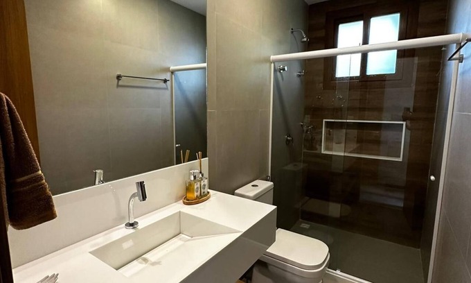 Praia do Forte House | HOUSE IN PRAIA DO FORTE WITH ACCESS TO THE SEA - AZORES BEACH HOUSE -