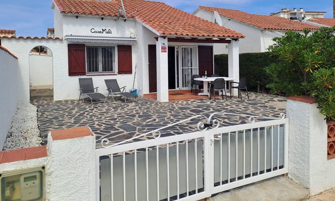 Santa Margarida Ski Chalet | House in Santa Margarita in Roses with Barbecue