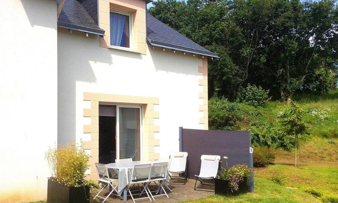 Saint-Quay-Portrieux House | House in St. Quay near GR34 and Beaches