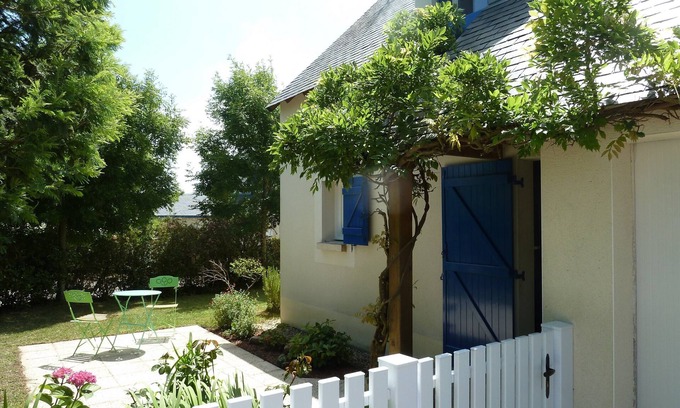 Saint-Gildas-de-Rhuys House | HOUSE on the RHUYS peninsula near the Gulf of Morbihan.