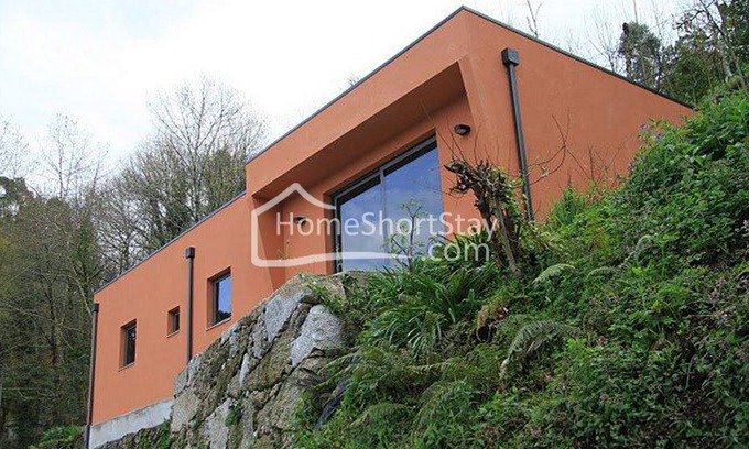 Vieira do Minho House | House - River Beach 2 minutes walk