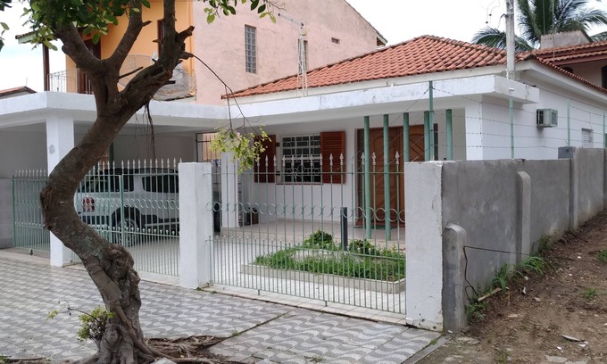 Praia do Porto Grande House | House Season Finals Week and Holiday