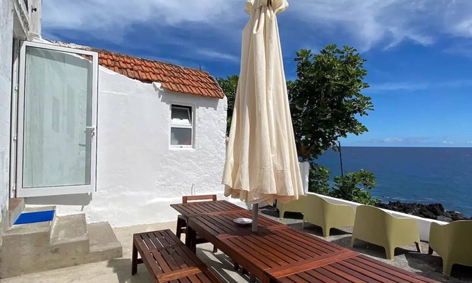 Calheta House | House@thesea !with Direct Access to the Sea!