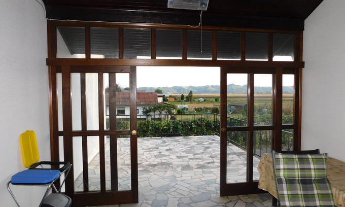 Videm House | House with 4 bedrooms, large terrace and garden