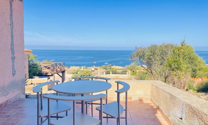 Costa Paradiso House | House with breathtaking views a stone's throw from the sea