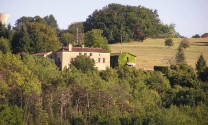 Pays-de-Belves House | House with character with swimming-pool