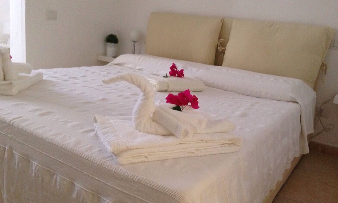 Capitana House | House with garden by the sea.