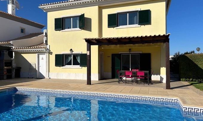 Monte Raposo House | House with private pool near Albufeira