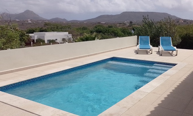 Soto House | House with swimming pool on a large plot with a wide view of the Christoffelberg